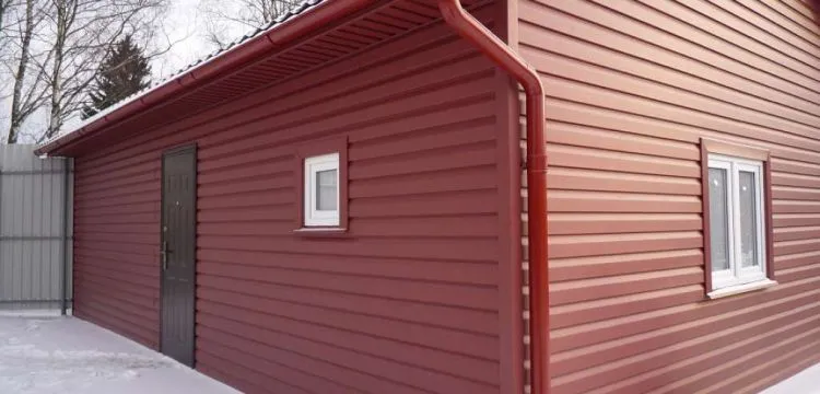 Что такое профнастил для стен: основные преимущества и разновидности