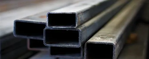 Зачем нужна прямоугольная труба: главные особенности и применение в быту