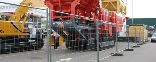 Сетка для дорожного ограждения – секреты выбора от А до Я