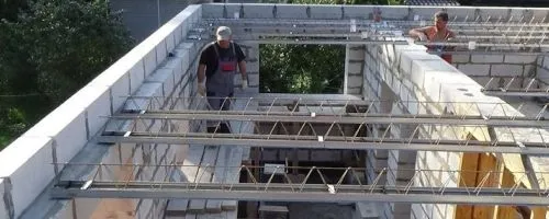 Крыша из монолита и двутавра – специфика и особенности обустройства