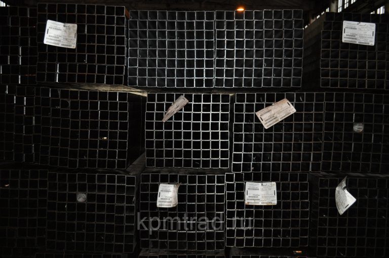 Труба квадратная профильная 60х60х4 мм