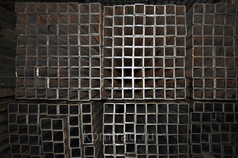 Труба квадратная профильная 25х25х1.35 мм