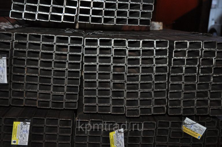 Труба прямоугольная профильная 60х30х2.5 мм