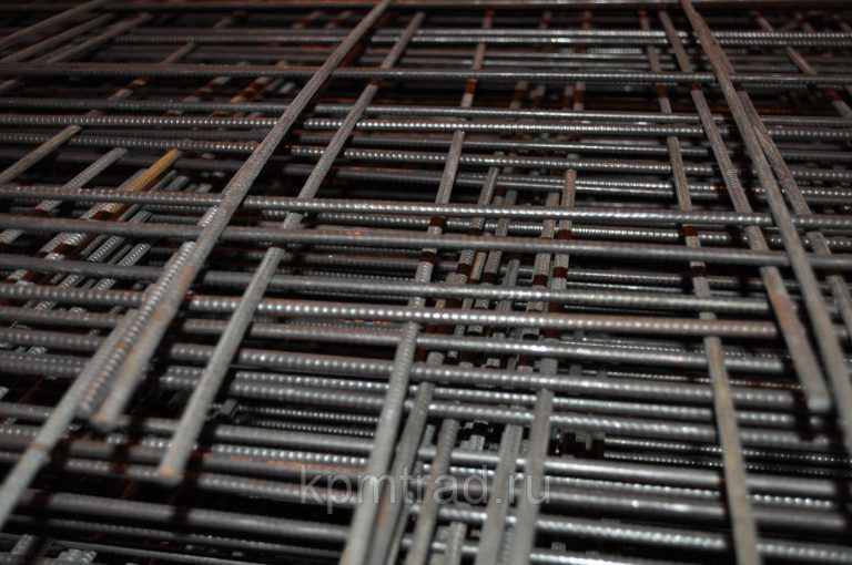 Сетка металлическая ячейка 50х50х5 мм в картах