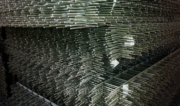 Сетка арматурная 100х100х4 мм в картах