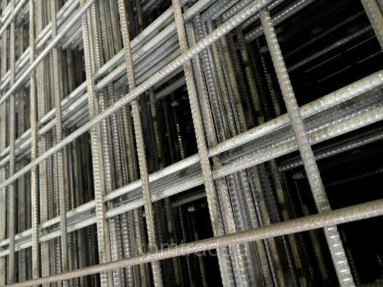 Сетка оцинкованная 50х50х3 мм в картах