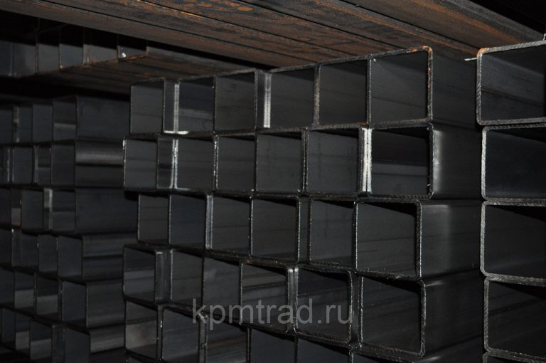 Труба квадратная профильная 60х60х3 мм