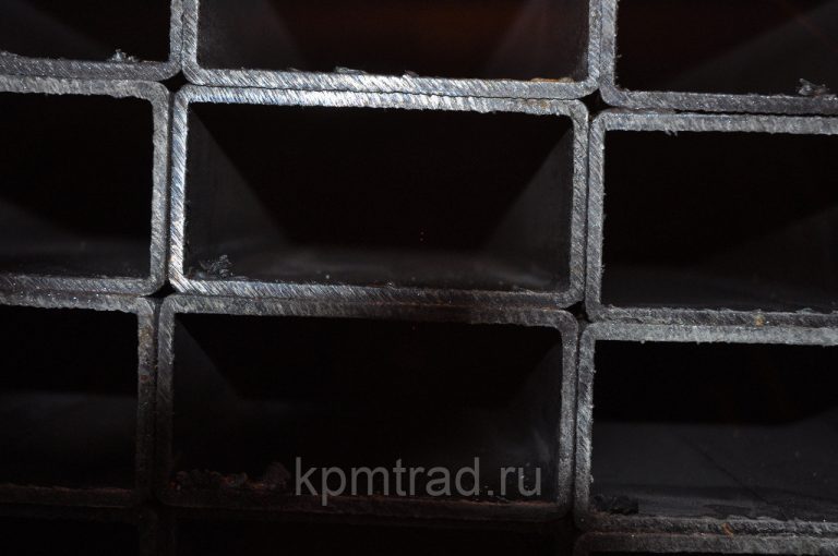 Труба прямоугольная профильная 50х40х3.5 мм