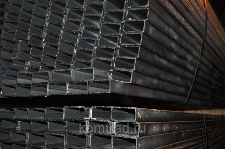 Труба прямоугольная профильная 60х30х1.75 мм