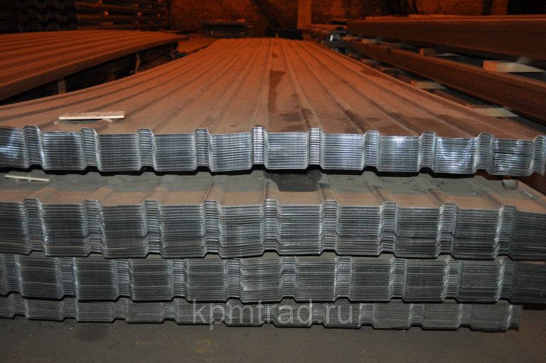 Профнастил профлист оцинкованный С10х1100х0.55 мм для забора и крыши