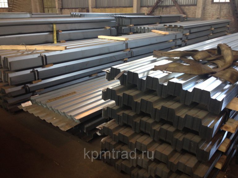 Профнастил профлист оцинкованный С8х1150х0.7 мм для забора и крыши