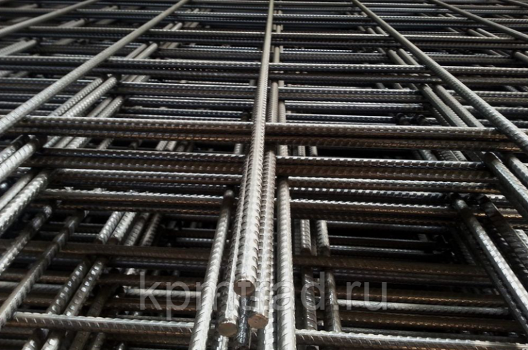 Сетка арматурная 100х100х12 мм в картах