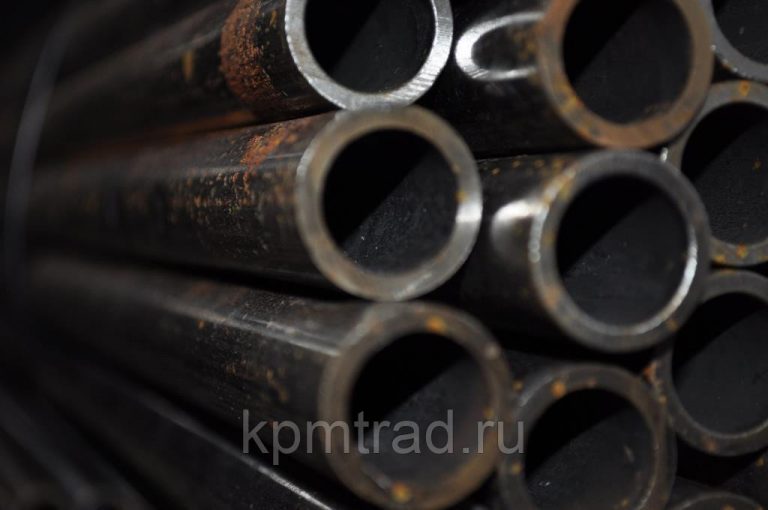 Труба бесшовная 28х8 мм Гост 8734-75