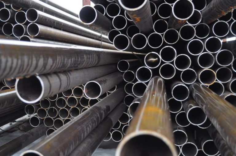 Труба бесшовная 09Г2С 70х4 мм Гост 8732-78