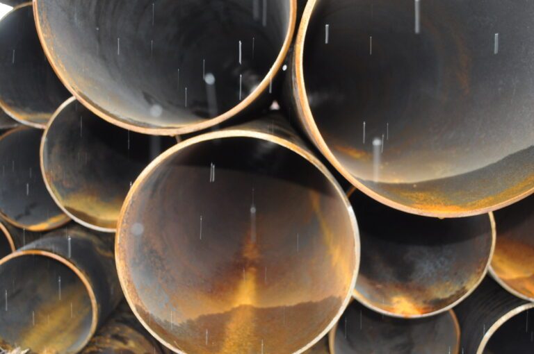 Труба бесшовная 09Г2С 219х8 мм Гост 8732-78