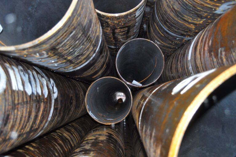 Труба бесшовная 09Г2С 219х8 мм Гост 8732-78